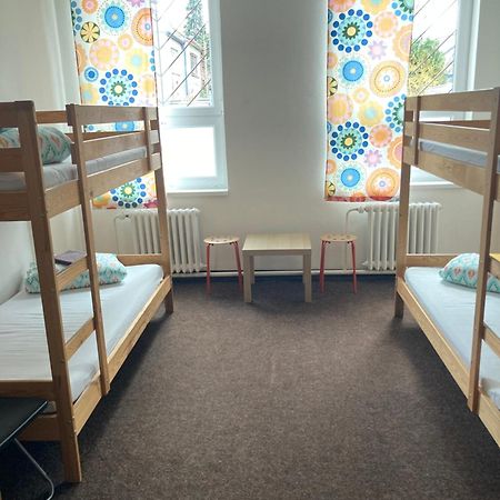 Hostel Praha Ladvi Екстер'єр фото